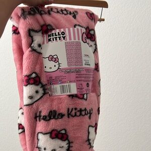 Hello kitty blanket